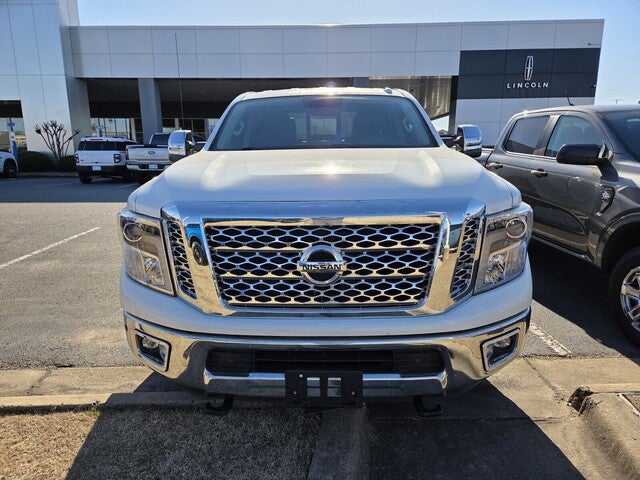 2019 Nissan Titan XD SL