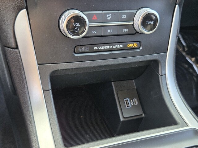 2024 Ford Edge SE