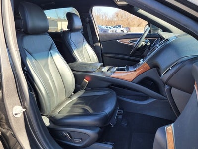 2019 Lincoln Nautilus Select