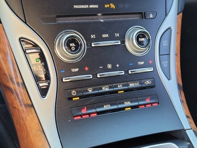 2019 Lincoln Nautilus Select