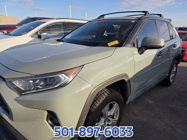 2020 Toyota RAV4 Hybrid XLE