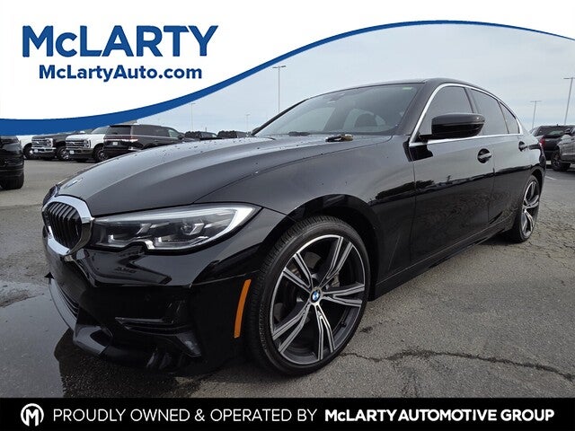 2021 BMW 3 Series 330i Sedan's photo