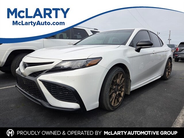 2023 Toyota Camry SE AWD's photo