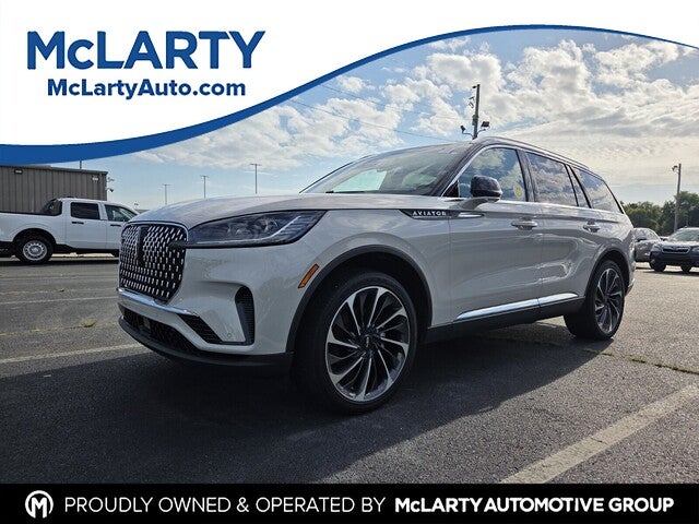 2025 Lincoln Aviator Reserve AWD's photo