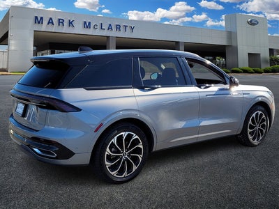 2024 Lincoln Nautilus Reserve