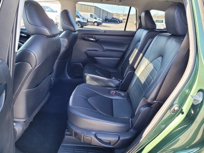 2023 Toyota Highlander XLE