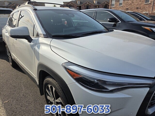 2024 Toyota Corolla Cross XLE