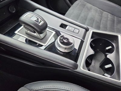 2024 Mitsubishi Outlander Base