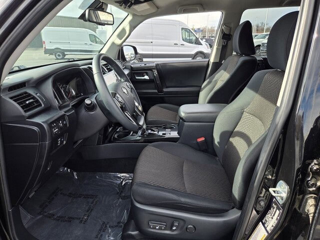 2024 Toyota 4Runner TRD Off-Road