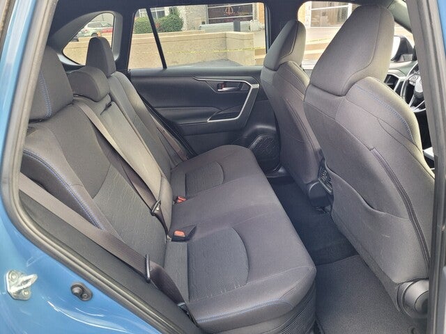 2022 Toyota RAV4 Hybrid SE