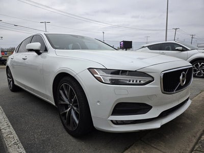 2018 Volvo S90 T5 Momentum