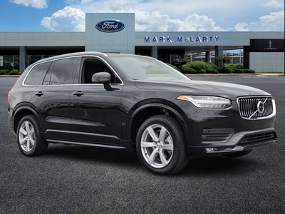 2022 Volvo XC90 T5 Momentum