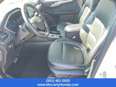 2025 Ford Escape Platinum