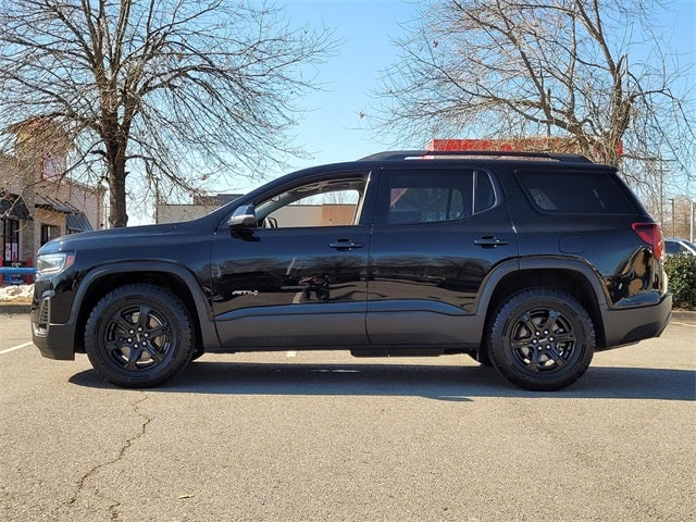 2023 GMC Acadia AT4