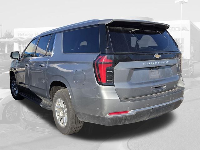 2025 Chevrolet Suburban LT