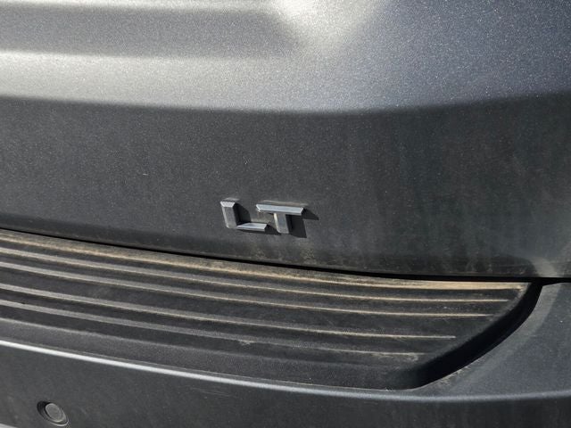 2025 Chevrolet Suburban LT