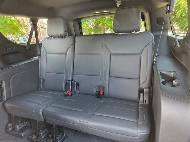 2025 Chevrolet Suburban LT