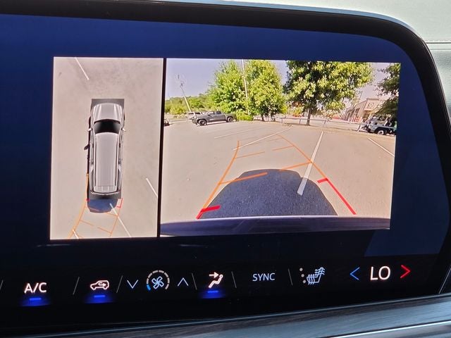 2025 Chevrolet Suburban LT