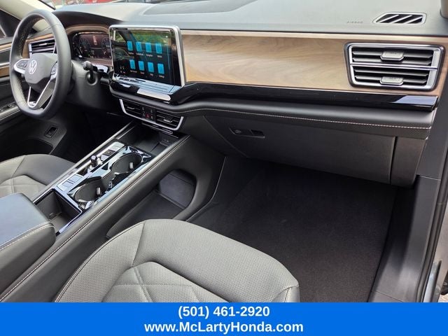 2024 Volkswagen Atlas 2.0T SE w/Technology