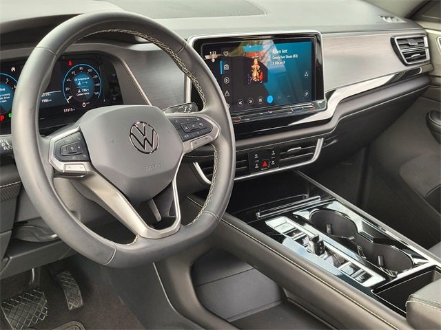 2024 Volkswagen Atlas Cross Sport 2.0T SE w/Technology