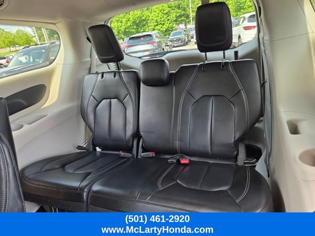2023 Chrysler Pacifica Hybrid Touring L