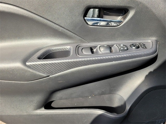 2023 Nissan Versa 1.6 SV