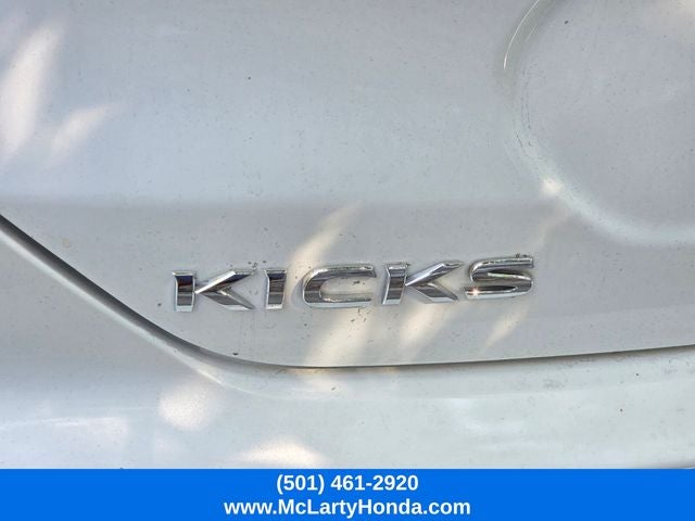 2022 Nissan Kicks SR