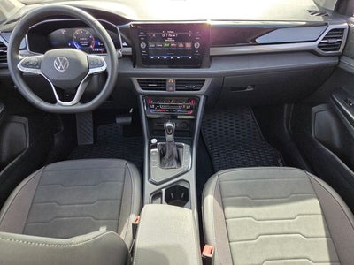 2025 Volkswagen Taos 1.5T SE Black