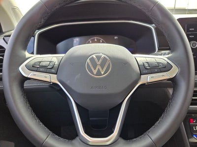 2025 Volkswagen Taos 1.5T SE Black