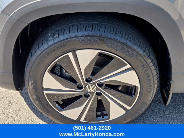 2024 Volkswagen Taos 1.5T SE
