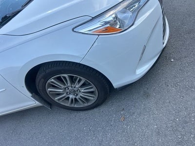 2016 Toyota Camry XLE