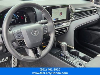 2025 Toyota Camry SE