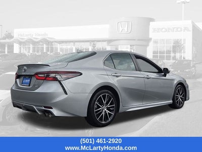 2024 Toyota Camry SE
