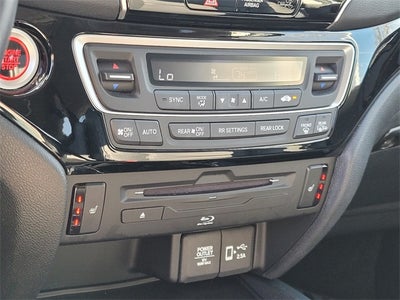 2022 Honda Pilot Touring 7 Passenger