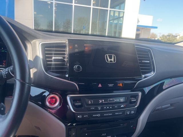 2021 Honda Pilot Touring 7 Passenger