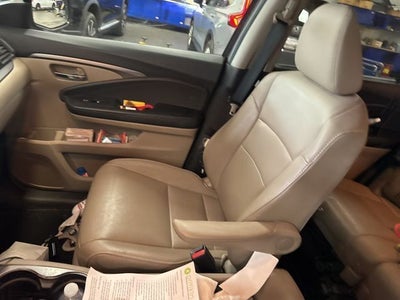2018 Honda Pilot EX-L w/Rear Entertainment System