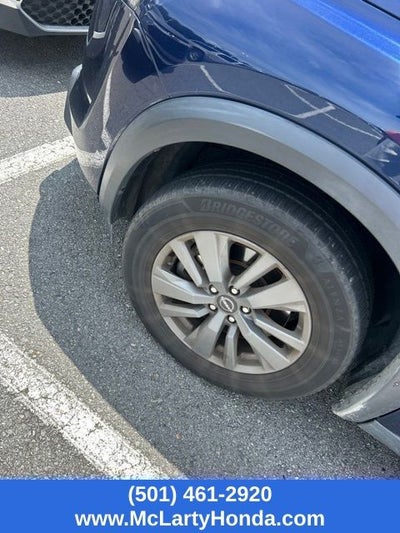 2022 Nissan Pathfinder SV