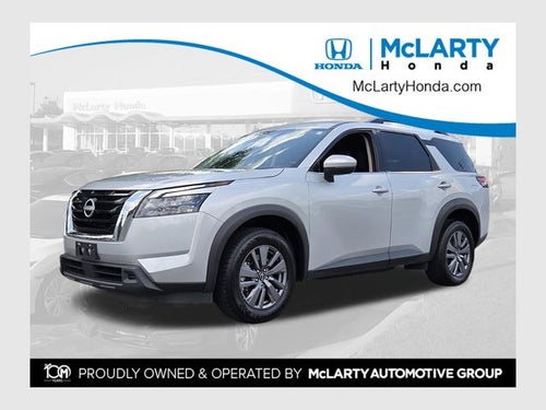 2025 Nissan Pathfinder SV