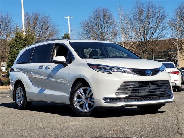 2022 Toyota Sienna Platinum 7 Passenger