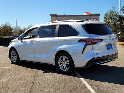 2022 Toyota Sienna Platinum 7 Passenger