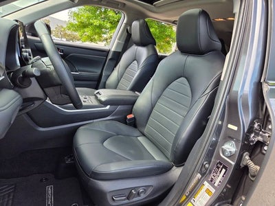 2025 Toyota Highlander XLE