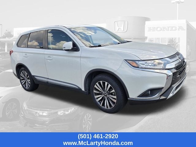 2020 Mitsubishi Outlander SE