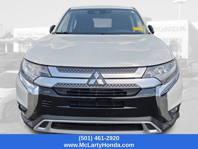 2020 Mitsubishi Outlander SE