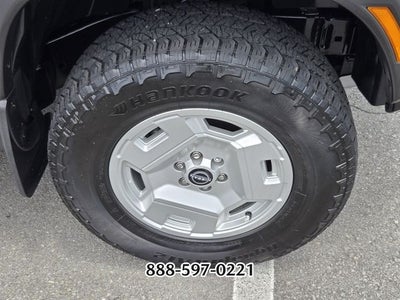 2024 Nissan Frontier SV