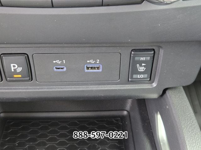 2024 Nissan Frontier SV
