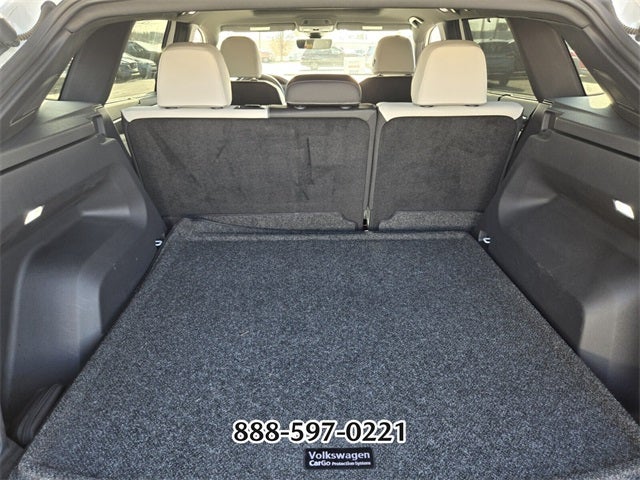 2025 Volkswagen Atlas Cross Sport 2.0T SEL Premium R-Line