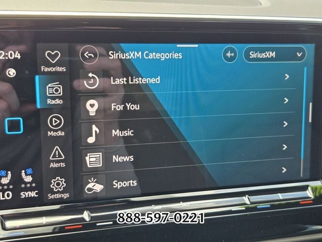 2026 Volkswagen Atlas Cross Sport 2.0T SE w/Technology