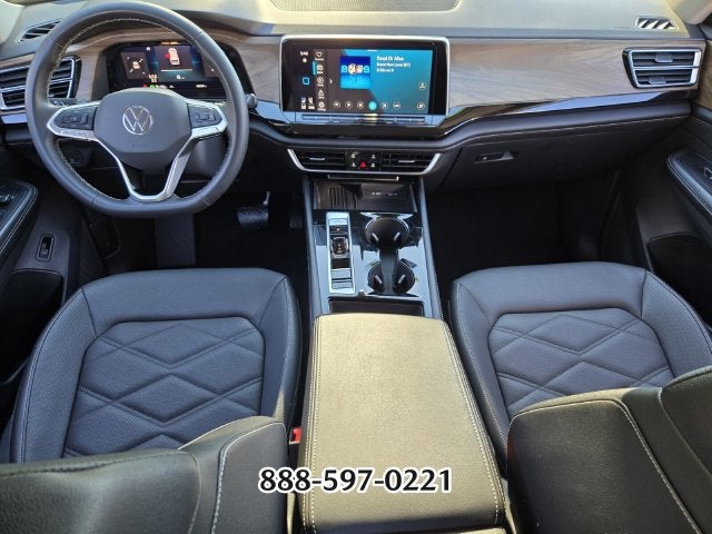 2025 Volkswagen Atlas 2.0T SE w/Technology
