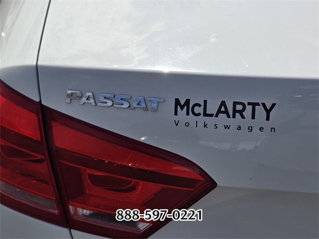 2013 Volkswagen Passat TDI SE w/Sunroof