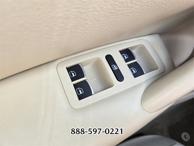 2013 Volkswagen Passat TDI SE w/Sunroof